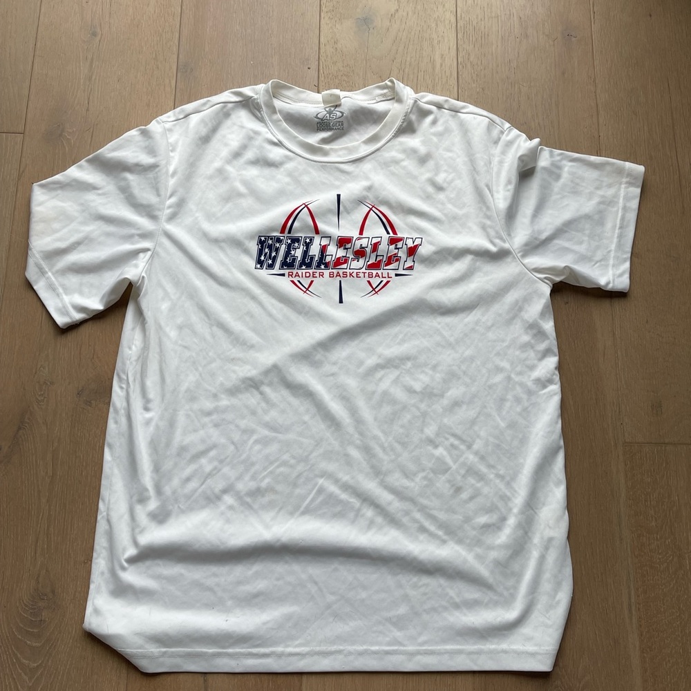 Wellesley Basketball tee shirt